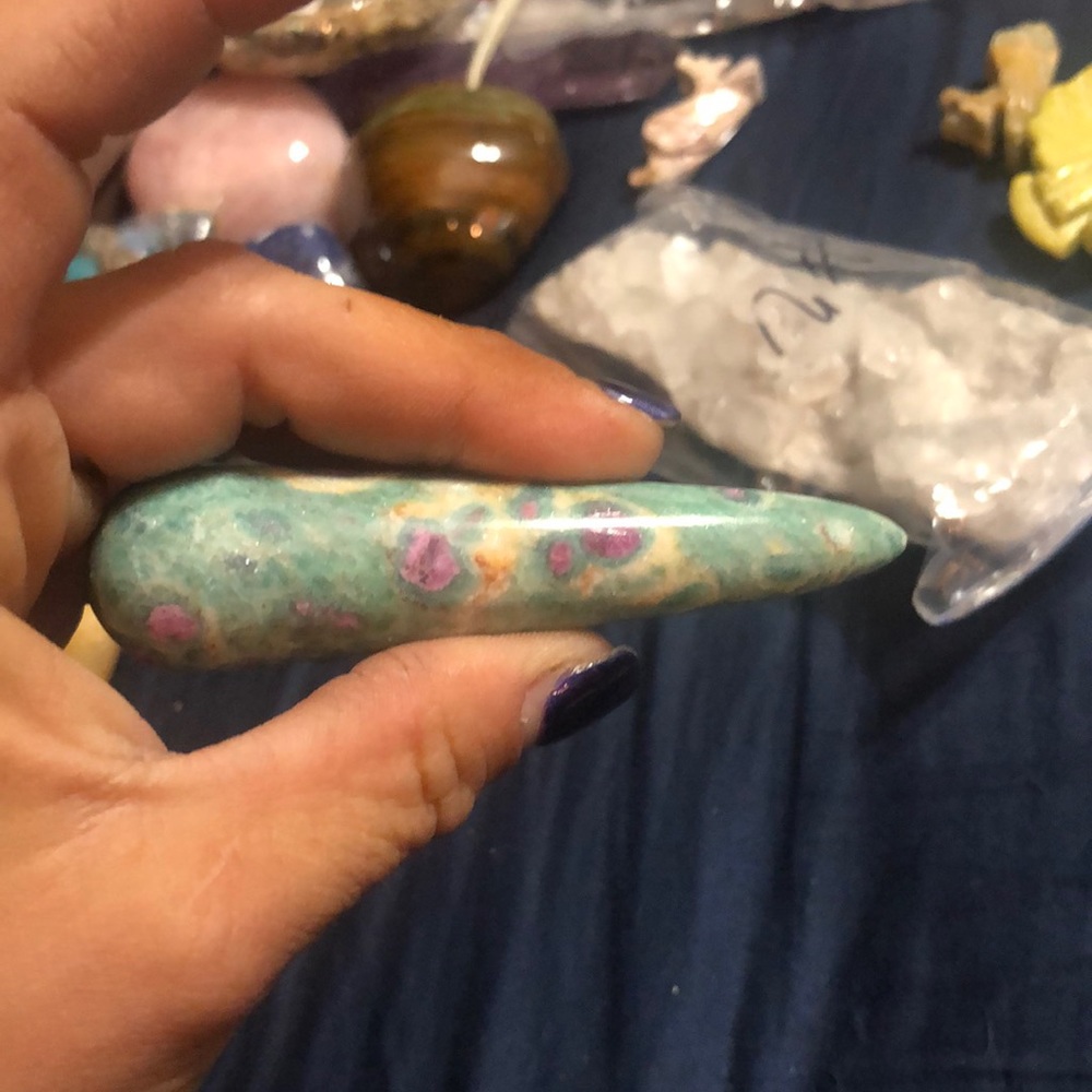 Ruby Wand - Picture 3 of 3